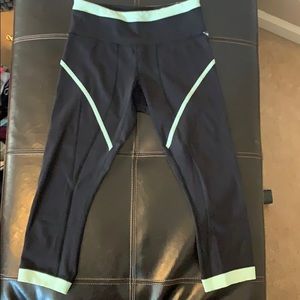 Lululemon crop leggings